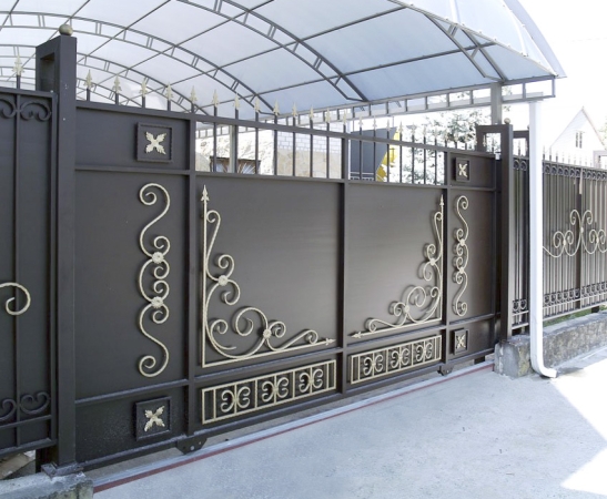 Металлические ворота в Моздоке