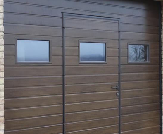 Ворота с окнами в Моздоке